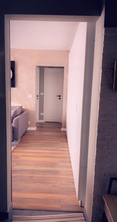 בוקרשט Lovely 2 Rooms Apartment In The Center Of The City מראה חיצוני תמונה
